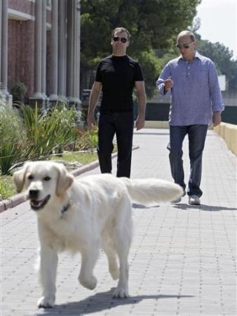 Chùm ảnh: Tình thân đặc biệt Putin - Medvedev - 3