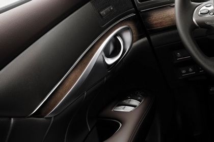 Infiniti M 2011 - Thêm lựa chọn sedan hạng sang - 7 Infiniti M 2011 - Thêm lựa chọn sedan hạng sang - 7