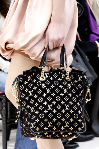 BST giày dép, túi xách Louis Vuitton - 44