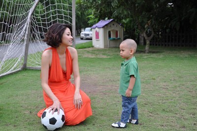 Hình ảnh đáng yêu của con trai hoa hậu Hà Kiều Anh - 1 Hình ảnh đáng yêu của con trai hoa hậu Hà Kiều Anh - 1