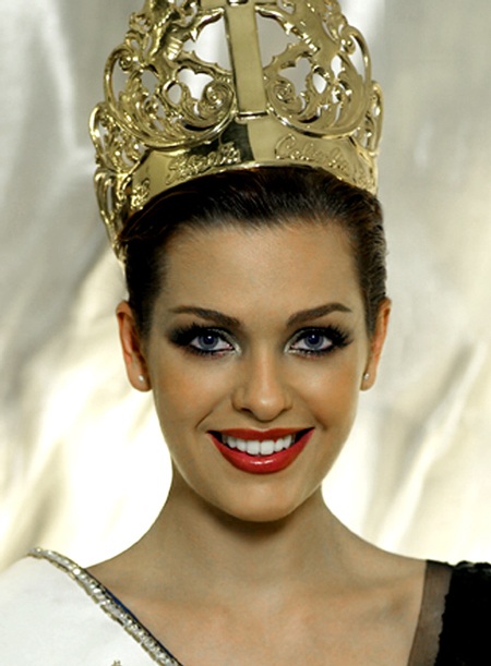 Vẻ đẹp búp bê của Hoa hậu Colombia - 2 Vẻ đẹp búp bê của Hoa hậu Colombia - 2