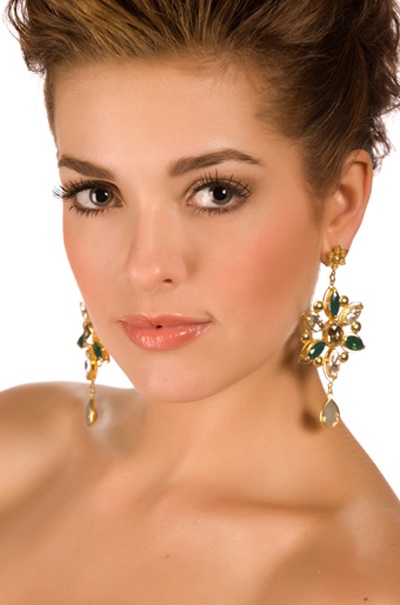 Vẻ đẹp búp bê của Hoa hậu Colombia - 8 Vẻ đẹp búp bê của Hoa hậu Colombia - 8