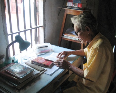 85 tuổi vẫn miệt mài làm khuyến học  - 2