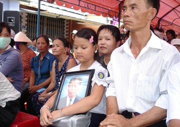 Tử hình hung thủ giết 2 người bỏ thùng xốp - 2 Tử hình hung thủ giết 2 người bỏ thùng xốp - 2