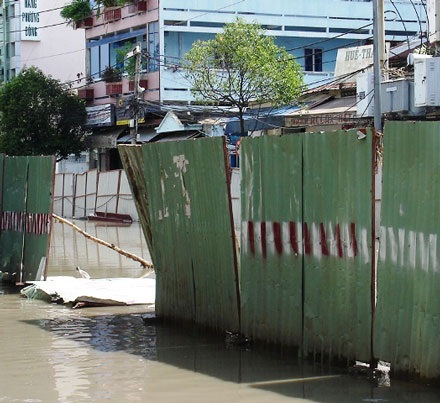 Con đường quanh năm ngập giữa lòng thành phố - 5 Con đường quanh năm ngập giữa lòng thành phố - 5