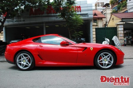 Ferrari 599 GTB Fiorano về Hà Nội - 3 Ferrari 599 GTB Fiorano về Hà Nội - 3