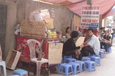 “Muốn thuê nhà tôi thì ra gặp bà… hàng nước” - 1 “Muốn thuê nhà tôi thì ra gặp bà… hàng nước” - 1
