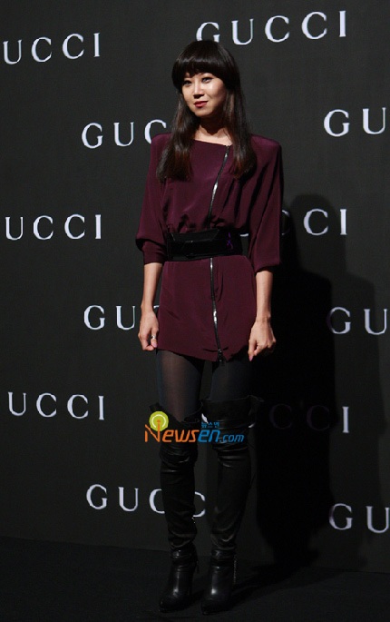 “Sao” Hàn đua sắc tại buổi trình diễn của Gucci - 10 “Sao” Hàn đua sắc tại buổi trình diễn của Gucci - 10