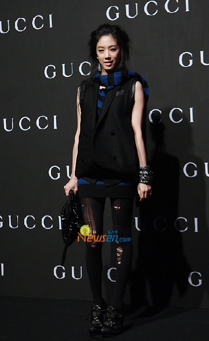 “Sao” Hàn đua sắc tại buổi trình diễn của Gucci - 9 “Sao” Hàn đua sắc tại buổi trình diễn của Gucci - 9
