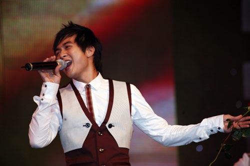 Yến Trang kết đôi cùng Phi Trường Idol? - 2 Yến Trang kết đôi cùng Phi Trường Idol? - 2