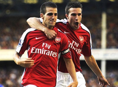 Arsenal tiếp mạch thắng, MU quyết vượt nỗi đau - 3 Arsenal tiếp mạch thắng, MU quyết vượt nỗi đau - 3