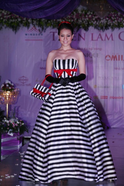 Ngắm cô dâu xinh đẹp Vũ Hoàng Điệp - 8 Ngắm cô dâu xinh đẹp Vũ Hoàng Điệp - 8