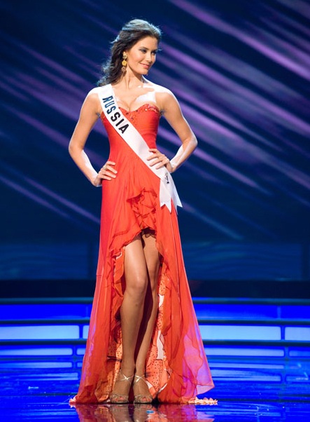 Vị trí nào cho "người đẹp scandal" của Nga? - 5