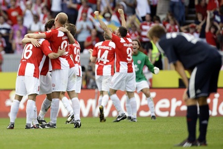 “Hùm xám” Bayern thua thất vọng - 2 “Hùm xám” Bayern thua thất vọng - 2