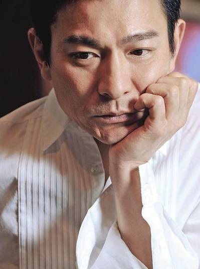 Lưu Đức Hoa vắng mặt trong tang lễ cha của người tình - 1