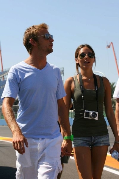 Những “bóng hồng” trên trường đua Valencia - 9