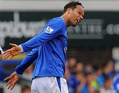 Man City kết thúc thành công thương vụ Lescott - 1 Man City kết thúc thành công thương vụ Lescott - 1