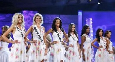 Xem lại đêm thi sôi động của Hoa hậu Hoàn vũ 2009 - 3