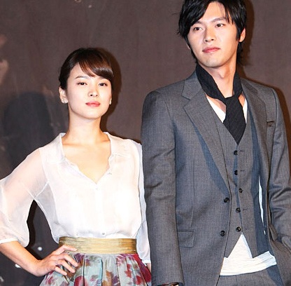Hyun Bin và Song Hye Kyo thành đôi nhờ hôn nhau trên phim - 5 Hyun Bin và Song Hye Kyo thành đôi nhờ hôn nhau trên phim - 5