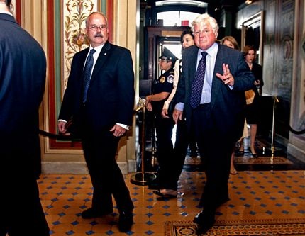 Cuộc đời Thượng nghị sĩ Mỹ Edward Kennedy qua ảnh - 14 Cuộc đời Thượng nghị sĩ Mỹ Edward Kennedy qua ảnh - 14