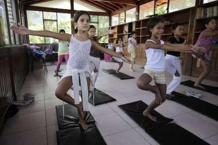 Đột nhập lò đào tạo hoa hậu nhí ở Venezuela - 4