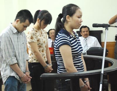 Nước mắt muộn màng của “dân chơi” - 3 Nước mắt muộn màng của “dân chơi” - 3