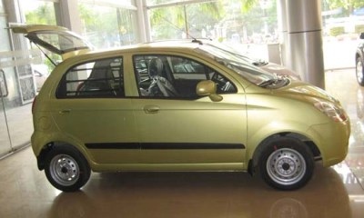Matiz Van: Xe nội được đăng ký, xe ngoại “hãy đợi đấy”! - 5 Matiz Van: Xe nội được đăng ký, xe ngoại “hãy đợi đấy”! - 5