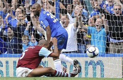 “Giải mã” Burnley, Chelsea tạm chiếm ngôi đầu - 2 “Giải mã” Burnley, Chelsea tạm chiếm ngôi đầu - 2