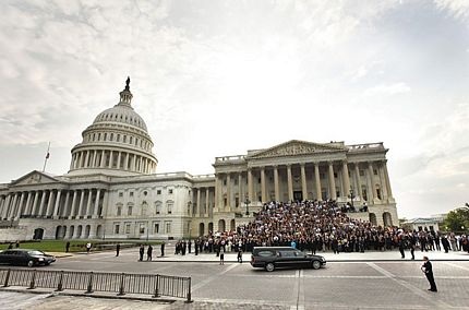 Nước Mỹ tiễn biệt "con sư tử của Thượng viện" - 11