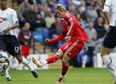 Torres và Gerrard lập công giúp Liverpool thắng nhọc nhằn - 2 Torres và Gerrard lập công giúp Liverpool thắng nhọc nhằn - 2