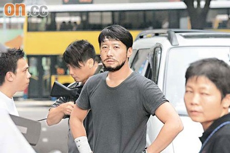 Lê Minh im lặng trước tin đồn kết hôn - 2