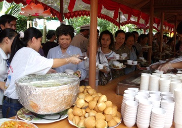 Đại tiệc chay miễn phí trong Đại lễ Vu Lan - 4 Đại tiệc chay miễn phí trong Đại lễ Vu Lan - 4