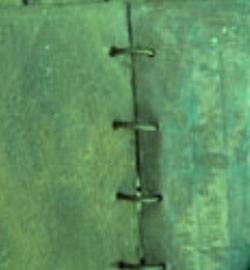 Phát hiện cuốn sách cổ bằng đồng thời Nguyễn - 1