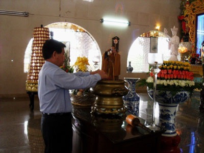 Chủ tịch nước thăm chùa Vạn Đức trong ngày Quốc khánh  - 1