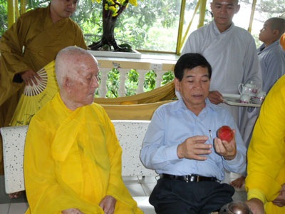 Chủ tịch nước thăm chùa Vạn Đức trong ngày Quốc khánh  - 3