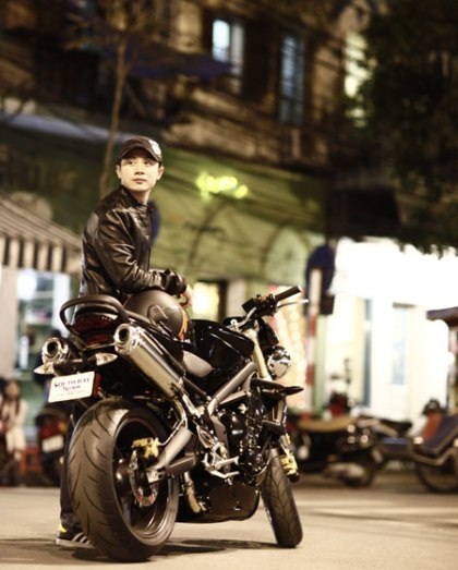 MC Anh Tuấn và “người tình hai bánh” - 4 MC Anh Tuấn và “người tình hai bánh” - 4