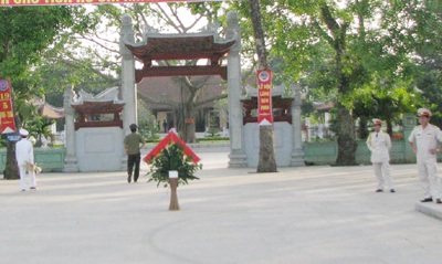 Chúng con lại về thăm Người! - 1