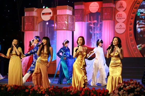 Ấn tượng từ những “quý bà” đẹp lớn tuổi - 2 Ấn tượng từ những “quý bà” đẹp lớn tuổi - 2