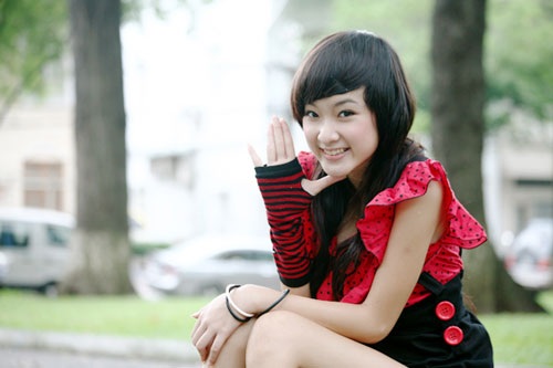 Nữ sinh 14 tuổi mơ ước làm hoa hậu - 2 Nữ sinh 14 tuổi mơ ước làm hoa hậu - 2