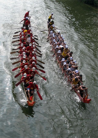 “Dậy sóng” đua thuyền mừng Tết Độc lập - 6