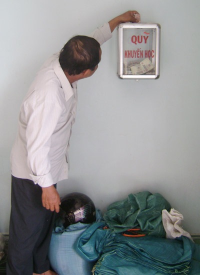 Ông Chỉnh khuyến học - 2 Ông Chỉnh khuyến học - 2
