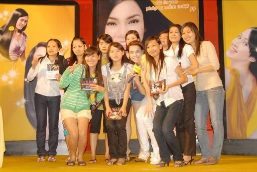 “Và em đã yêu” của Hồ Ngọc Hà sẽ không bán vé? - 1