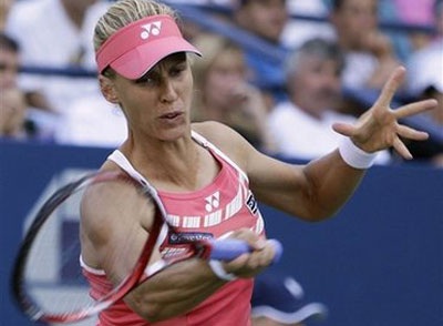 Jankovic và Dementieva bại trận, Safina lại thoát hiểm - 2 Jankovic và Dementieva bại trận, Safina lại thoát hiểm - 2