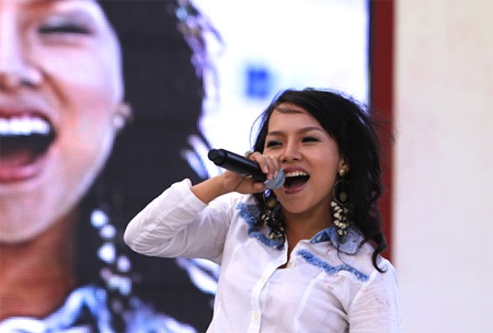 Thái Thuỳ Linh: Sẽ kết hôn khi ngoài 30 tuổi - 2 Thái Thuỳ Linh: Sẽ kết hôn khi ngoài 30 tuổi - 2