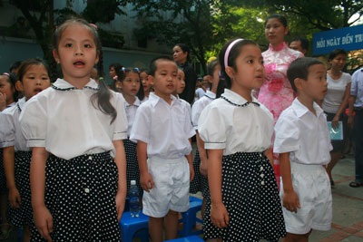 Những “thiên thần” vào lớp 1 - 2 Những “thiên thần” vào lớp 1 - 2