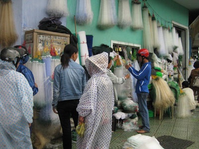 Rủ nhau kéo cá ngày mưa - 10 Rủ nhau kéo cá ngày mưa - 10