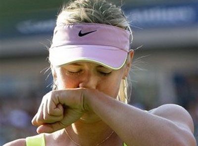 Sharapova thất thủ, Venus tái ngộ Clijsters - 2 Sharapova thất thủ, Venus tái ngộ Clijsters - 2