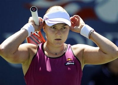 Sharapova thất thủ, Venus tái ngộ Clijsters - 3 Sharapova thất thủ, Venus tái ngộ Clijsters - 3