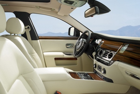 Rolls-Royce chính thức giới thiệu Ghost - 4 Rolls-Royce chính thức giới thiệu Ghost - 4