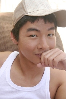Teen kiếm hàng ngàn USD từ YouTube - 1